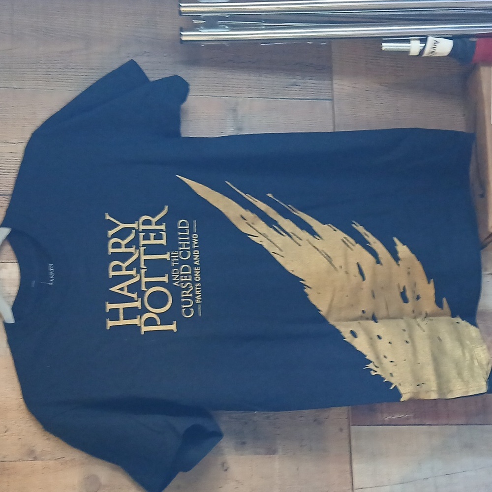 Harry Potter Black and Gold T-Shirt S